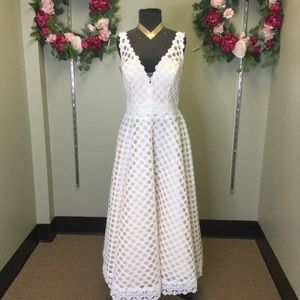 Gorgeous Rebecca Ingram Wedding Gown On Sale !